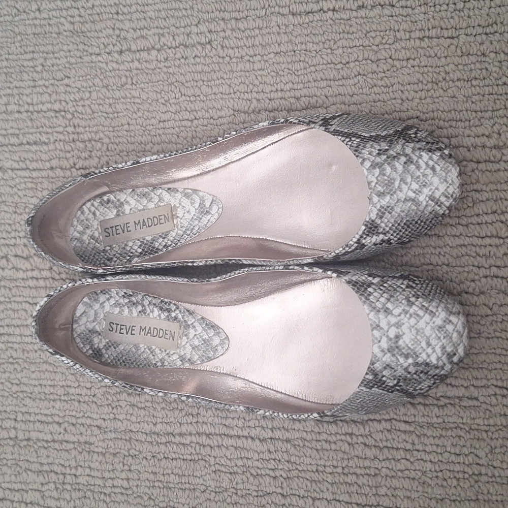 Steve Madden Snakeskin Ballet Flats